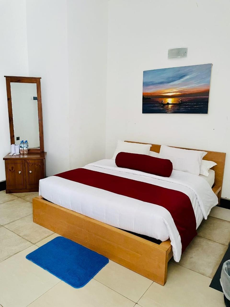 Thinaya Lake Resort Анурадхапура Екстериор снимка